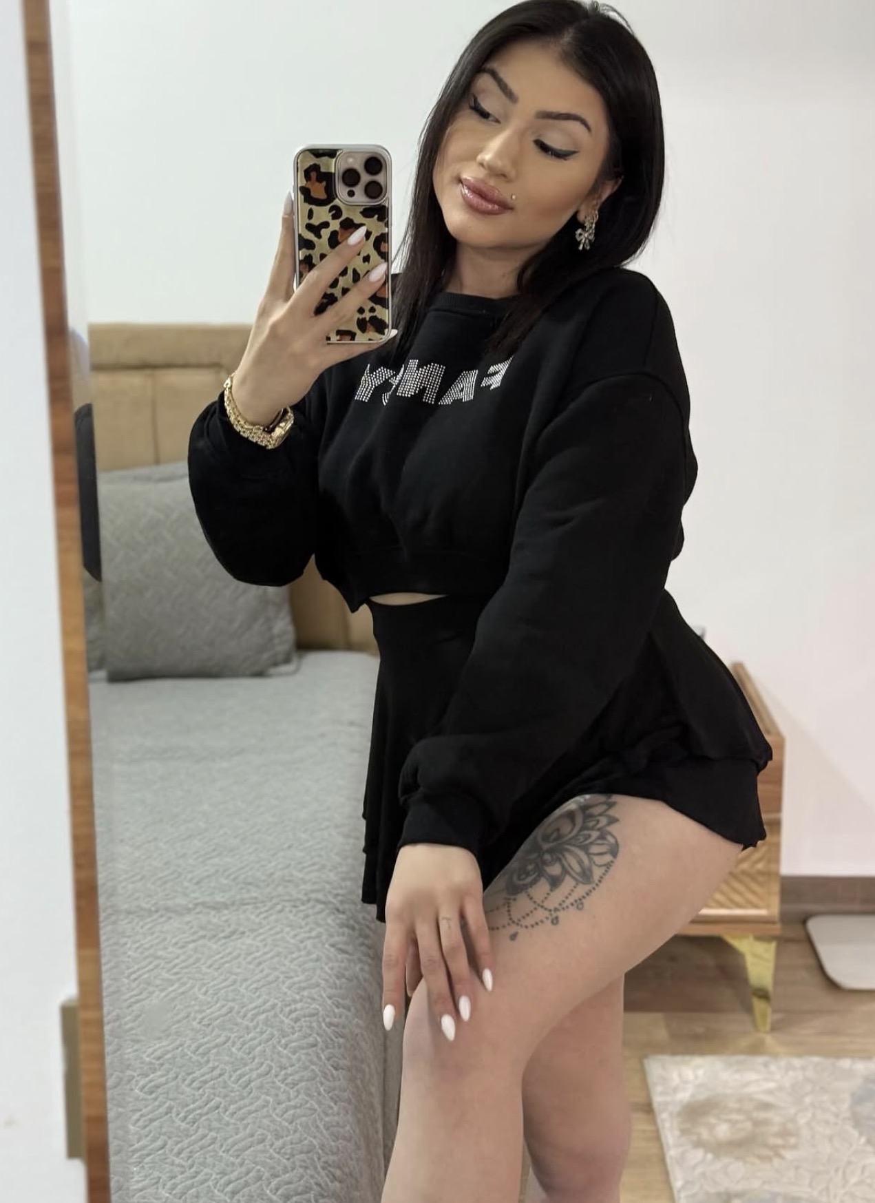 Seyhan Sadık ve Güzel Kadın Bayan Escort Aslıhan